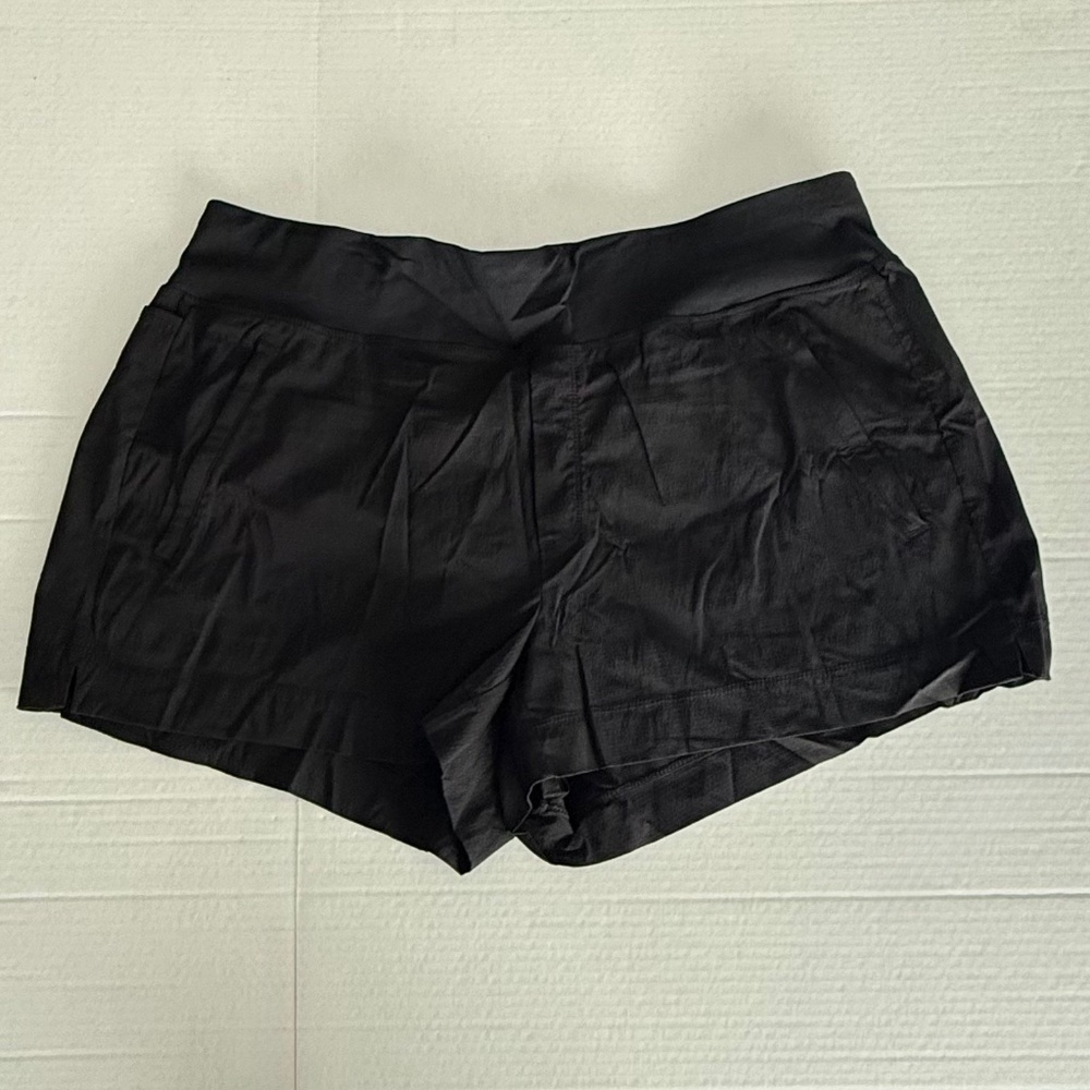 Athleta Trekkie North Shorts